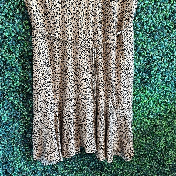 Who What Wear Cheetah Print Sleeveless Dress - Picture 4 of 12
